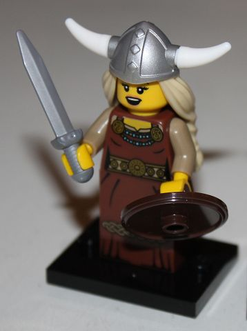 col07-13 Viking Woman